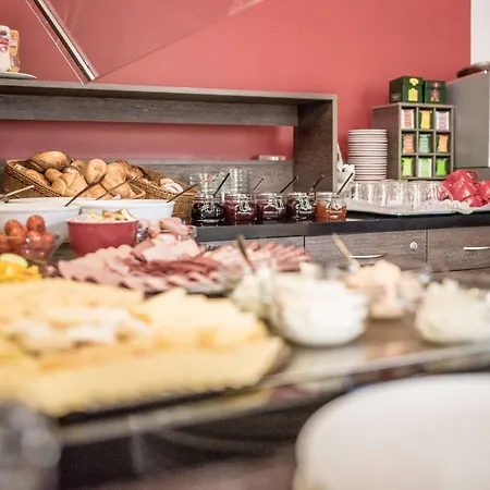 Hotel Jakob Downtown, Western Signature Collection 3*