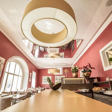 Jakob Downtown, Western Signature Collection Hotel Ratisbona