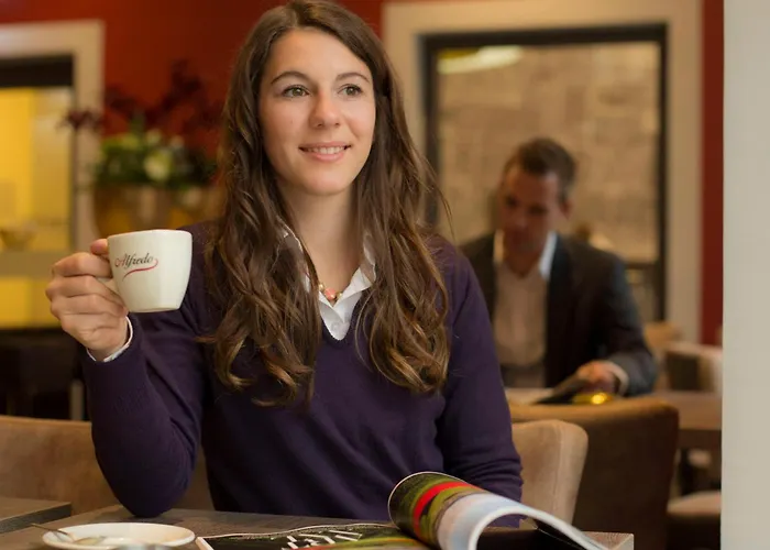 Jakob Downtown, Western Signature Collection Регенсбург