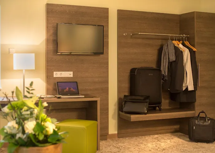 Готель Jakob Downtown, Western Signature Collection 3*