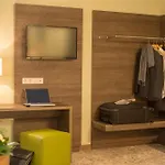 Jakob Downtown, Western Signature Collection Hotel 3*