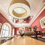 Jakob Downtown, Western Signature Collection Hotel Ratisbona