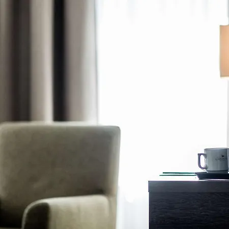 Jakob Downtown, Western Signature Collection Готель 3*
