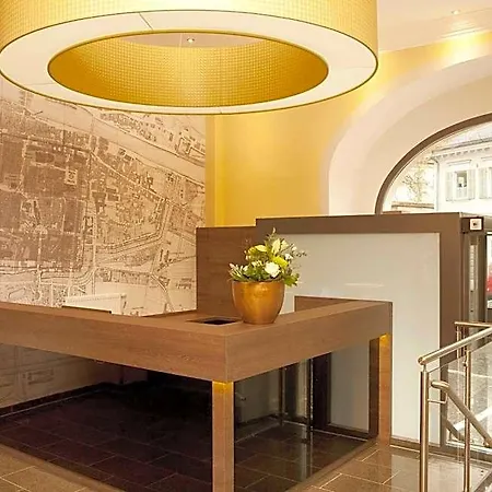 Jakob Downtown, Western Signature Collection Hotel 3*