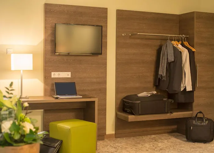 Jakob Downtown, Western Signature Collection Hotel 3*